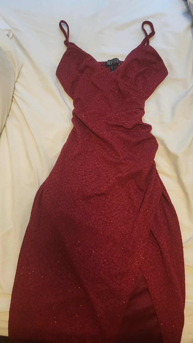 Women's Sparkly Red Midi Dress