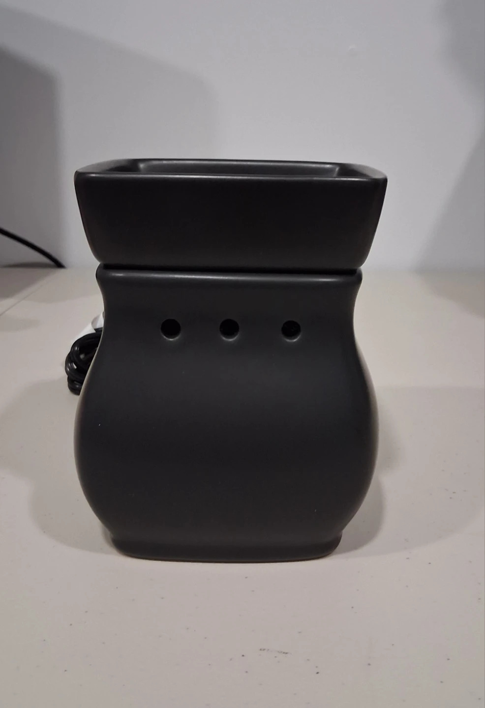 Scentsy Classic Curve Warmer - Satin Black - photo 3