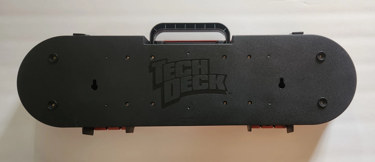 Tech Deck Wall Mount Display/Carry Case - photo 2