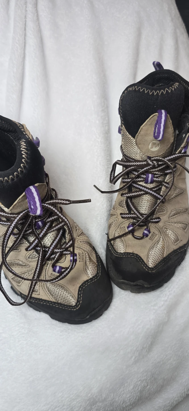Merrell Women's Hiking Boots Size 6 Taupe Purple