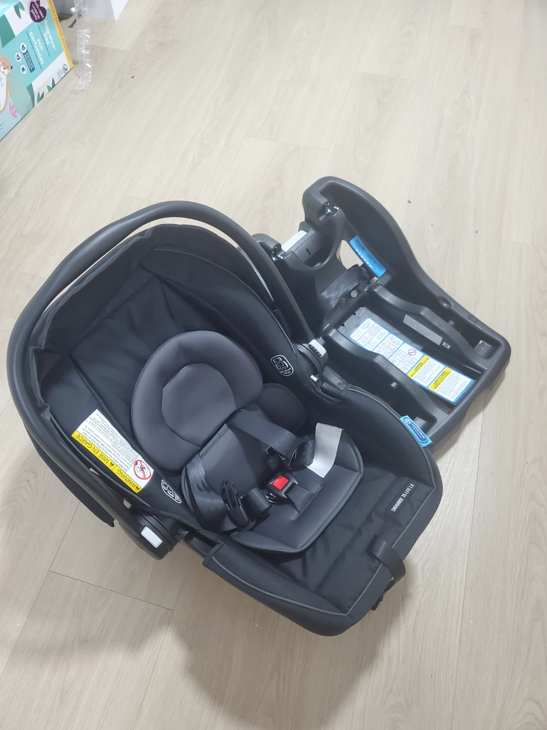 Graco SnugRide 35 Lite LX Infant Car Seat - photo 4