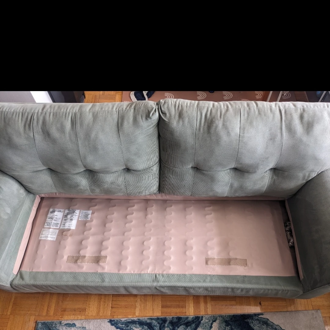 Comfy Green Couch - photo 3