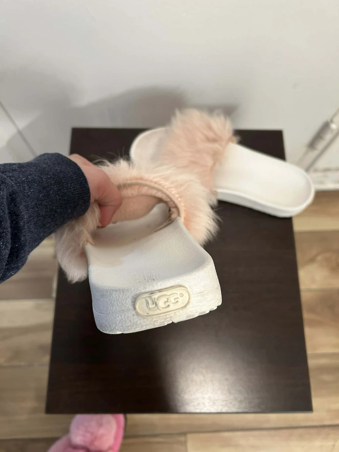 Ugg Pink Fur Slides - photo 4