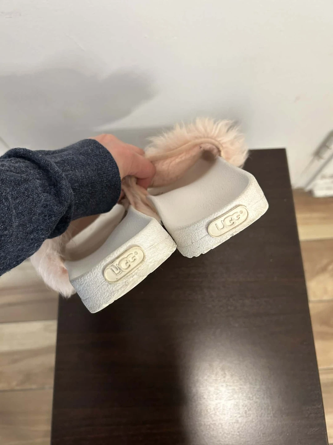 Ugg Pink Fur Slides - photo 5