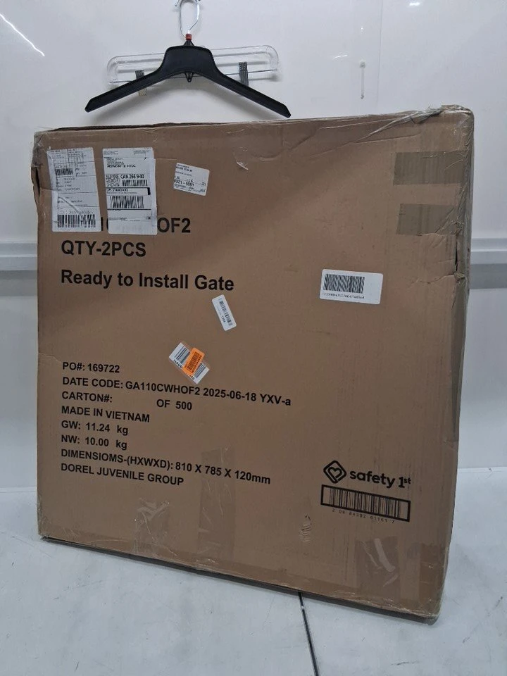 Safety 1st Baby Gate- Brand New - photo 2