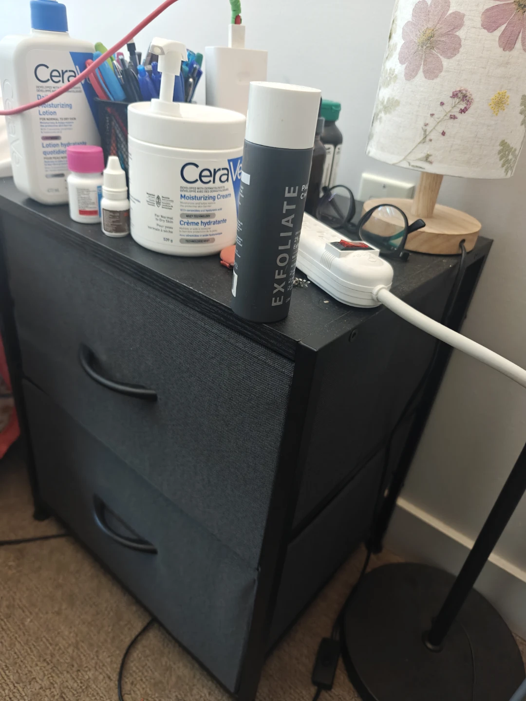 NIGHTSTAND-URGENT PICKUP NEAR SURREY CENTRAL - photo 2