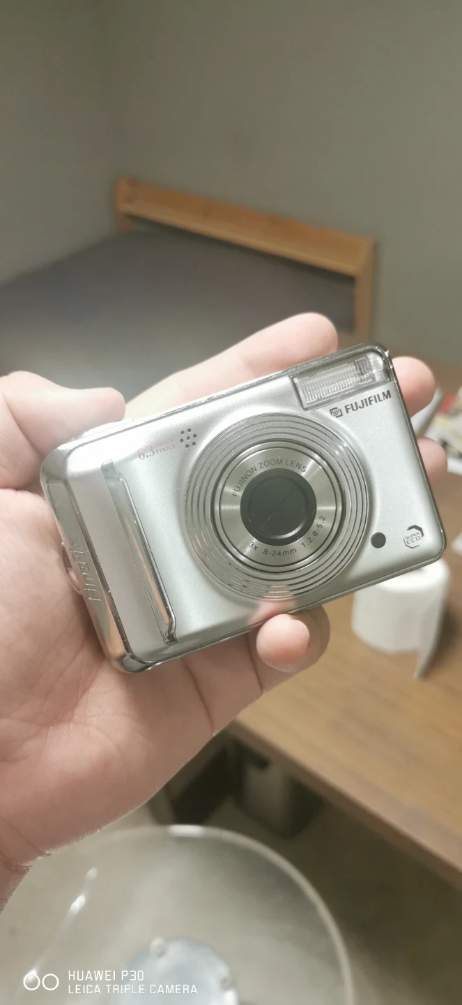 Fujifilm FinePix A600 Digital Camera