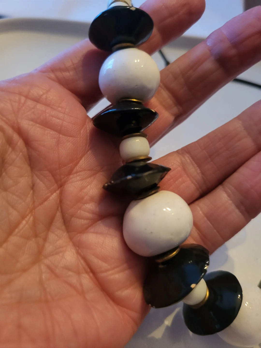 Black and White Glass Beaded Necklace - photo 2
