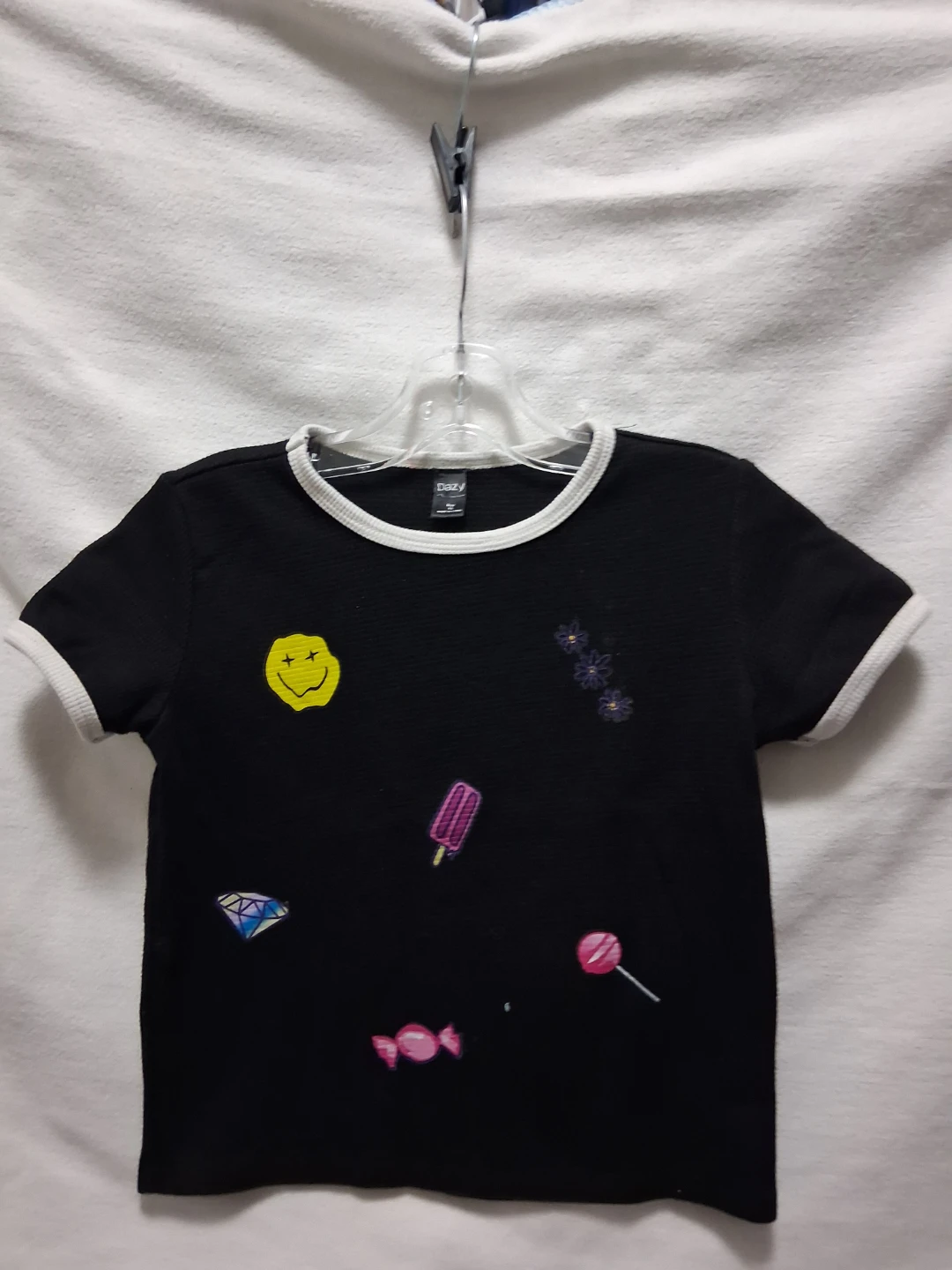 GIRLS: Dazy Black T-Shirt with Patches - Size XS