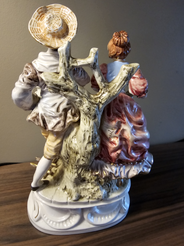 Capodimonte Porecellain collectable  1800's figurines large - photo 3