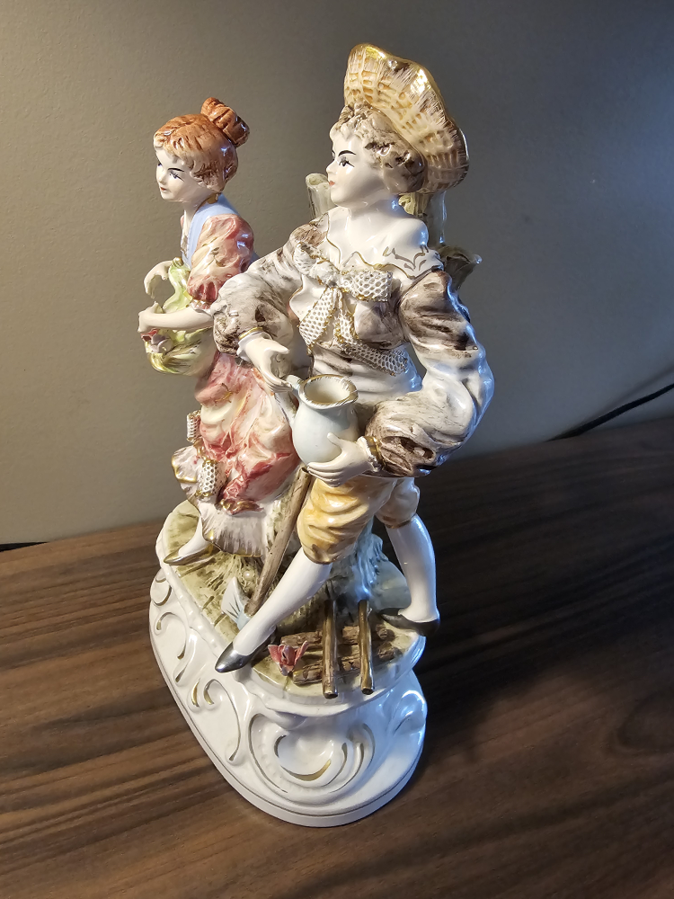Capodimonte Porecellain collectable  1800's figurines large - photo 4