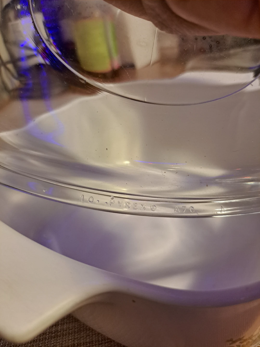 Vintage Pyrex Casserole Dish with Lid - photo 4