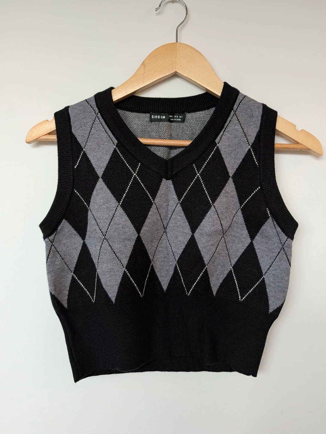 Argyle Sweater Vest - Like New - Small