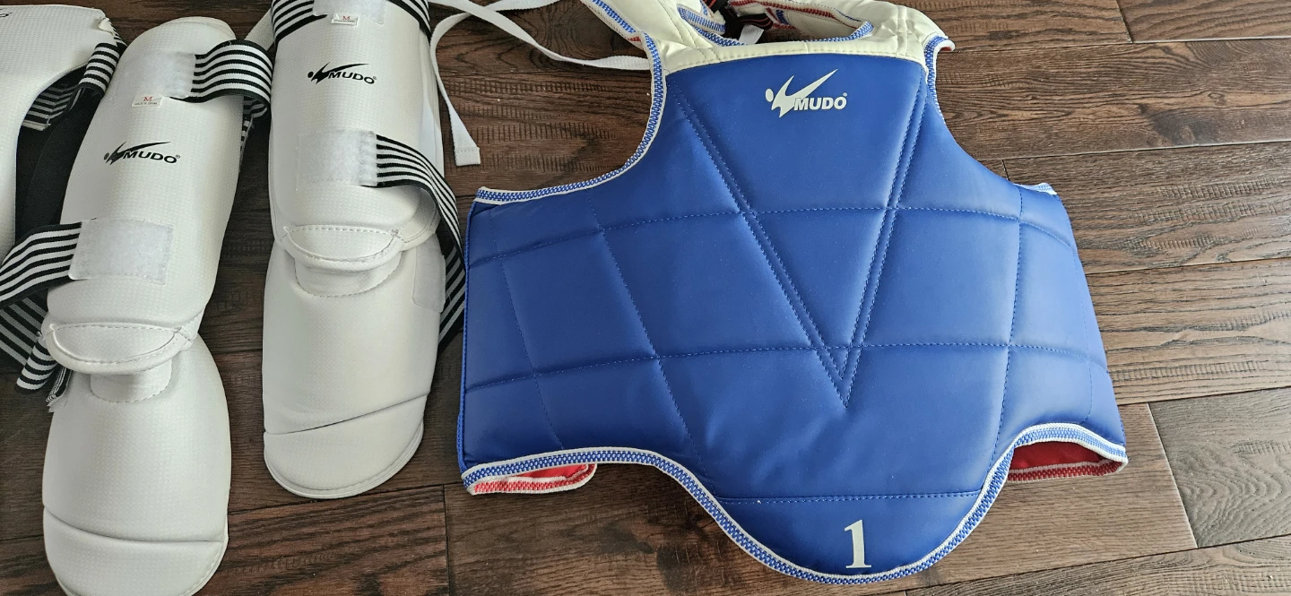 MUDO Taekwondo Sparring Gear Set with Bag - photo 3