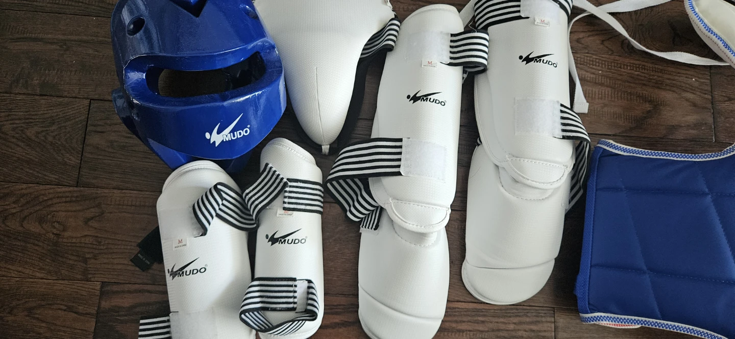 MUDO Taekwondo Sparring Gear Set with Bag - photo 4