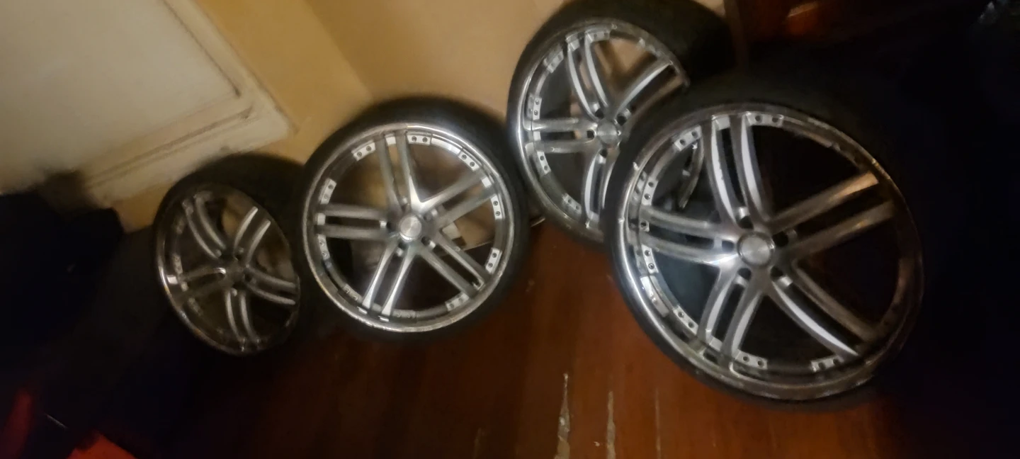 22" Chrome Wheels and Tires Set - photo 4