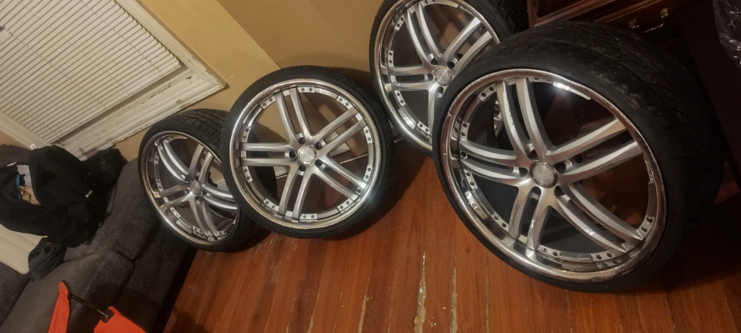 22" Chrome Wheels and Tires Set - photo 5
