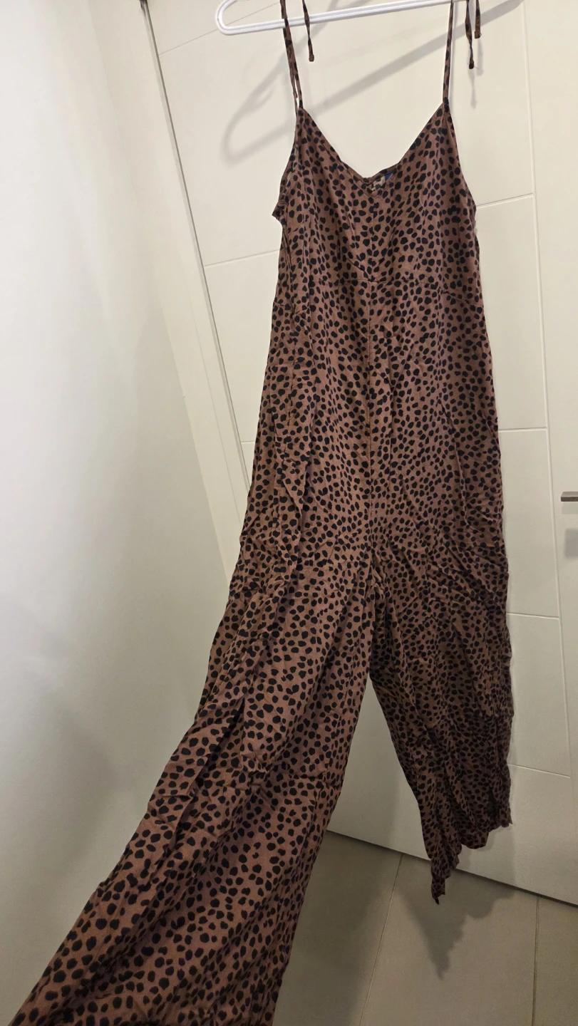 Old Navy Leopard Print Jumpsuit Size L - photo 2