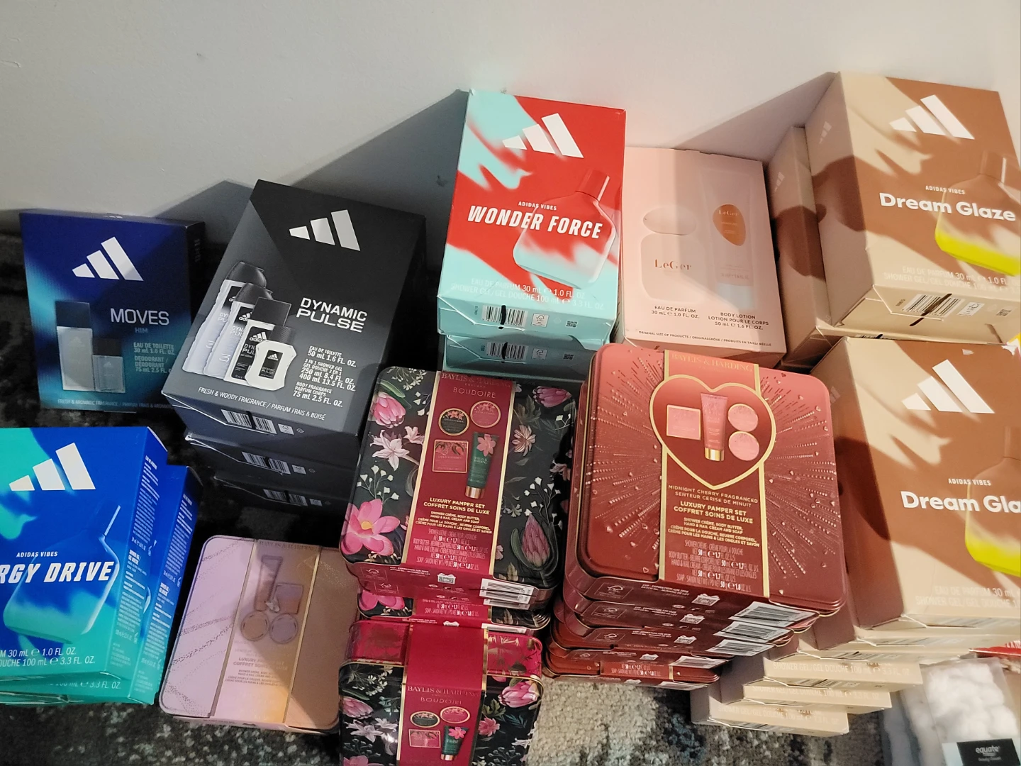 Parfum & Shower Gel, body lotions, shave sets. Brand new