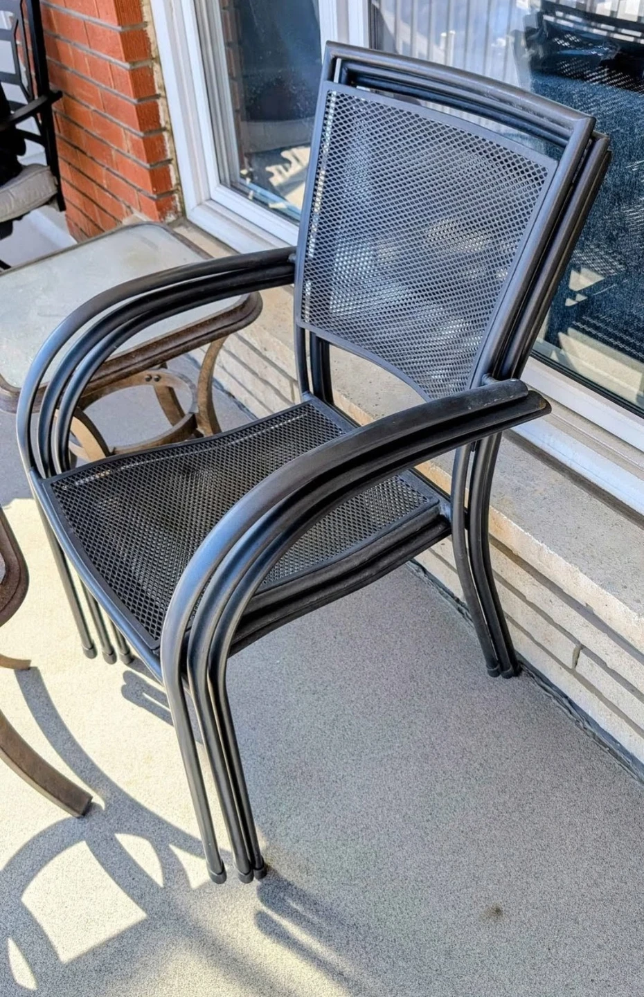 Outdoor Chairs & Side Tables - photo 3