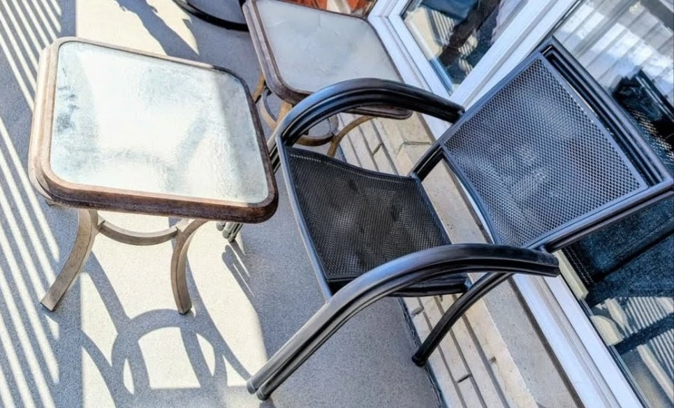 Outdoor Chairs & Side Tables - photo 4