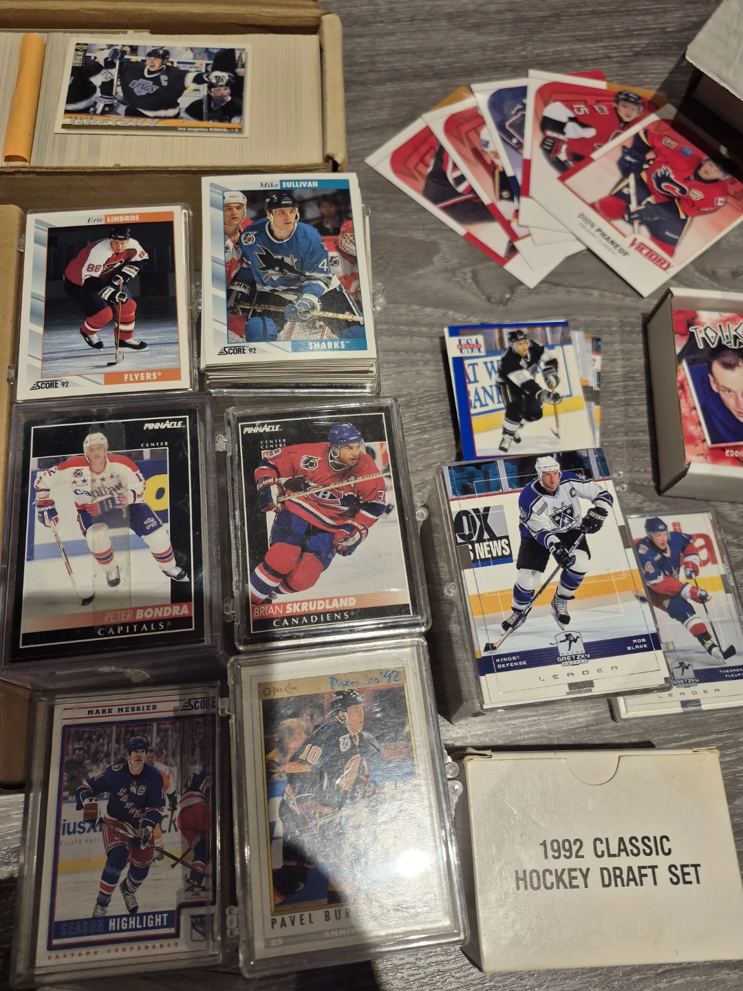 Collection of Vintage Hockey Cards - photo 2
