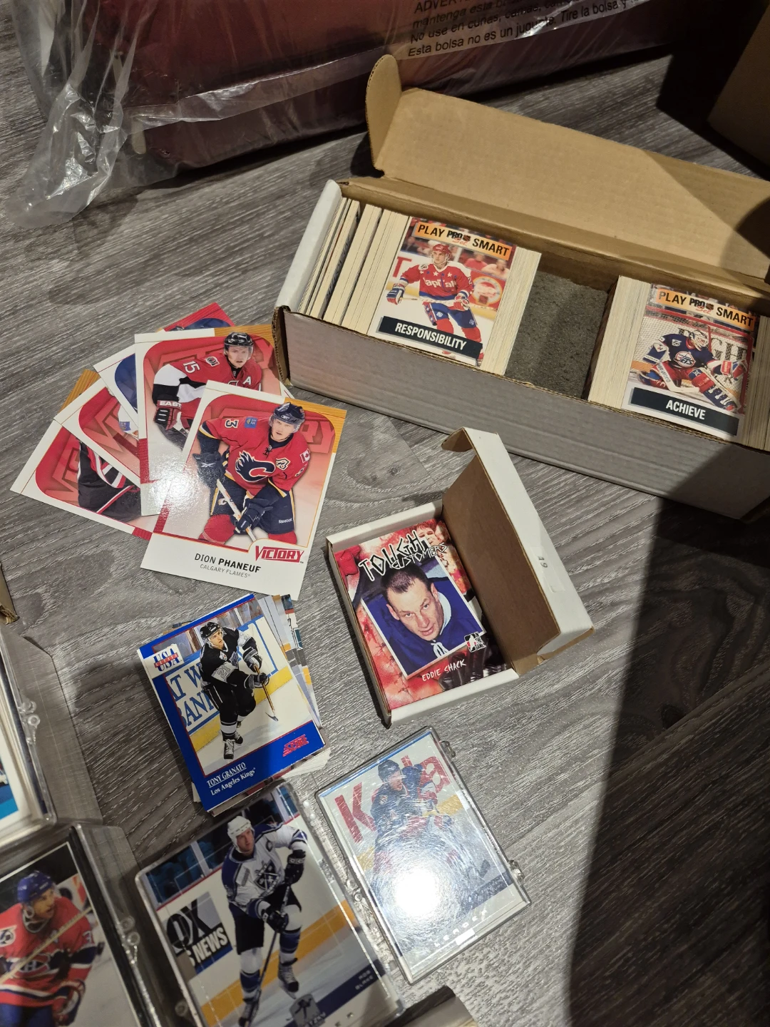 Collection of Vintage Hockey Cards - photo 4