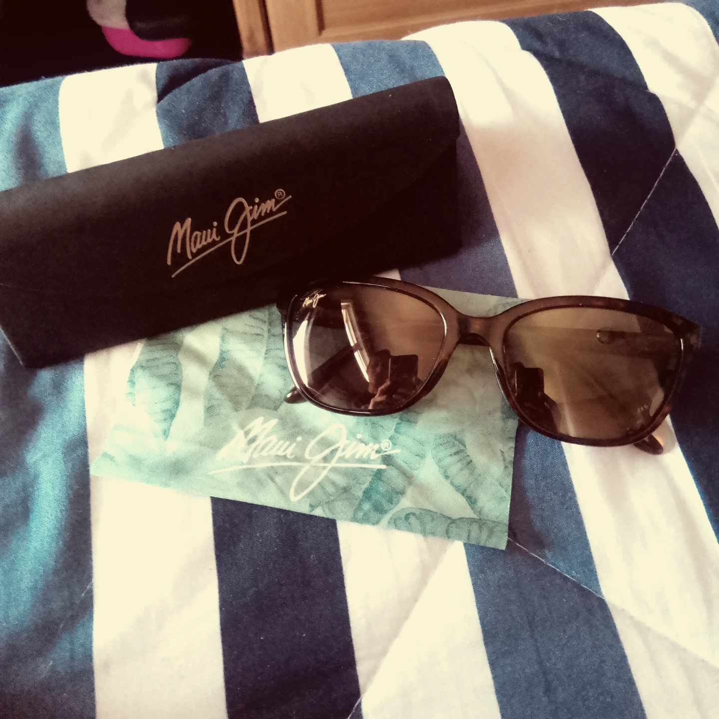 Maui Jim Sunglasses with Case and Cloth
