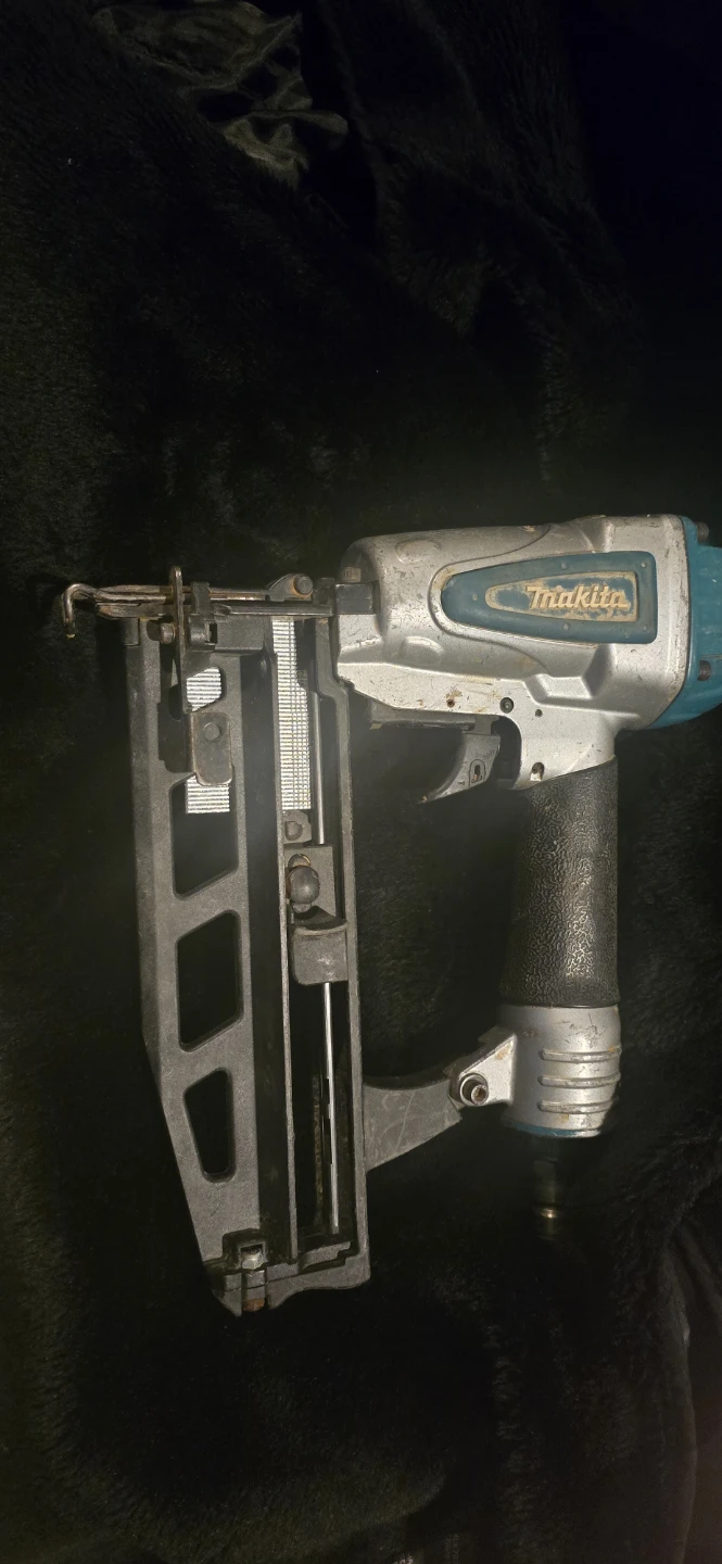 Makita Nail Gun