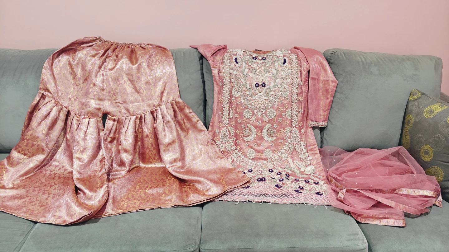 Embellished Pink Kurti with garara and Dupatta Set - photo 4