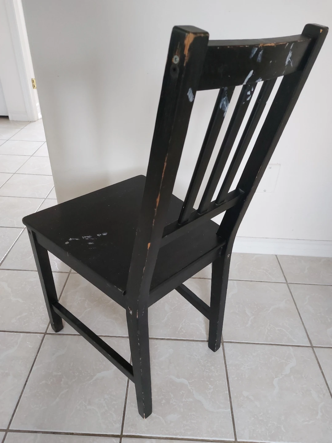 🥕 Black Wooden Chair - photo 3