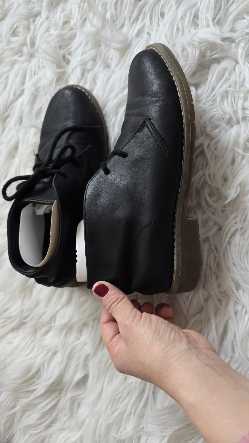 The Children's Place Black shoes Size 4 - photo 2