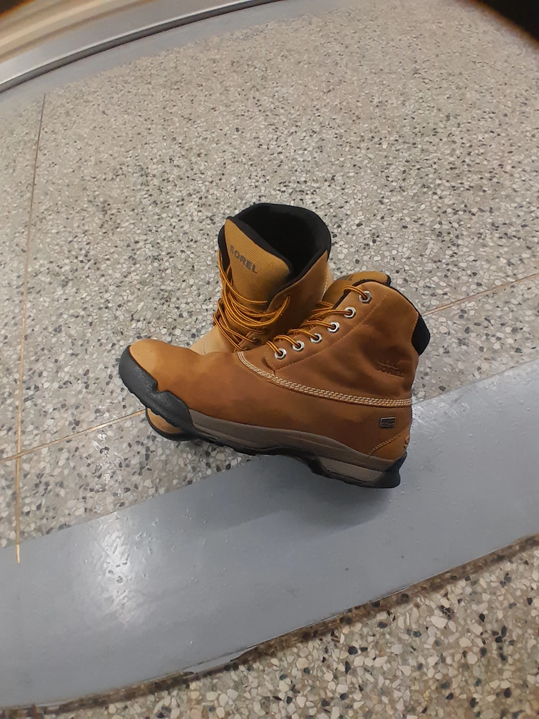 All Season Sorel Waterproof Boots Men's Size 12