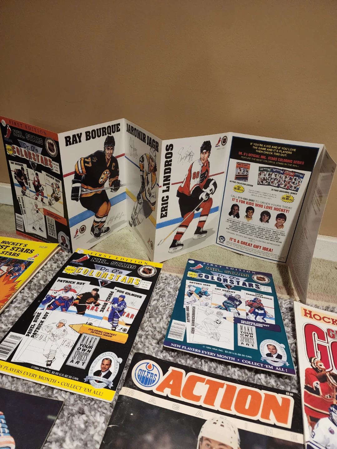 Assorted Hockey Memorabilia - Magazines, Programs, and Cards - photo 3
