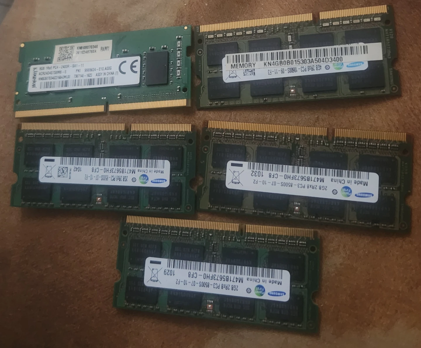 Various computer parts - memory