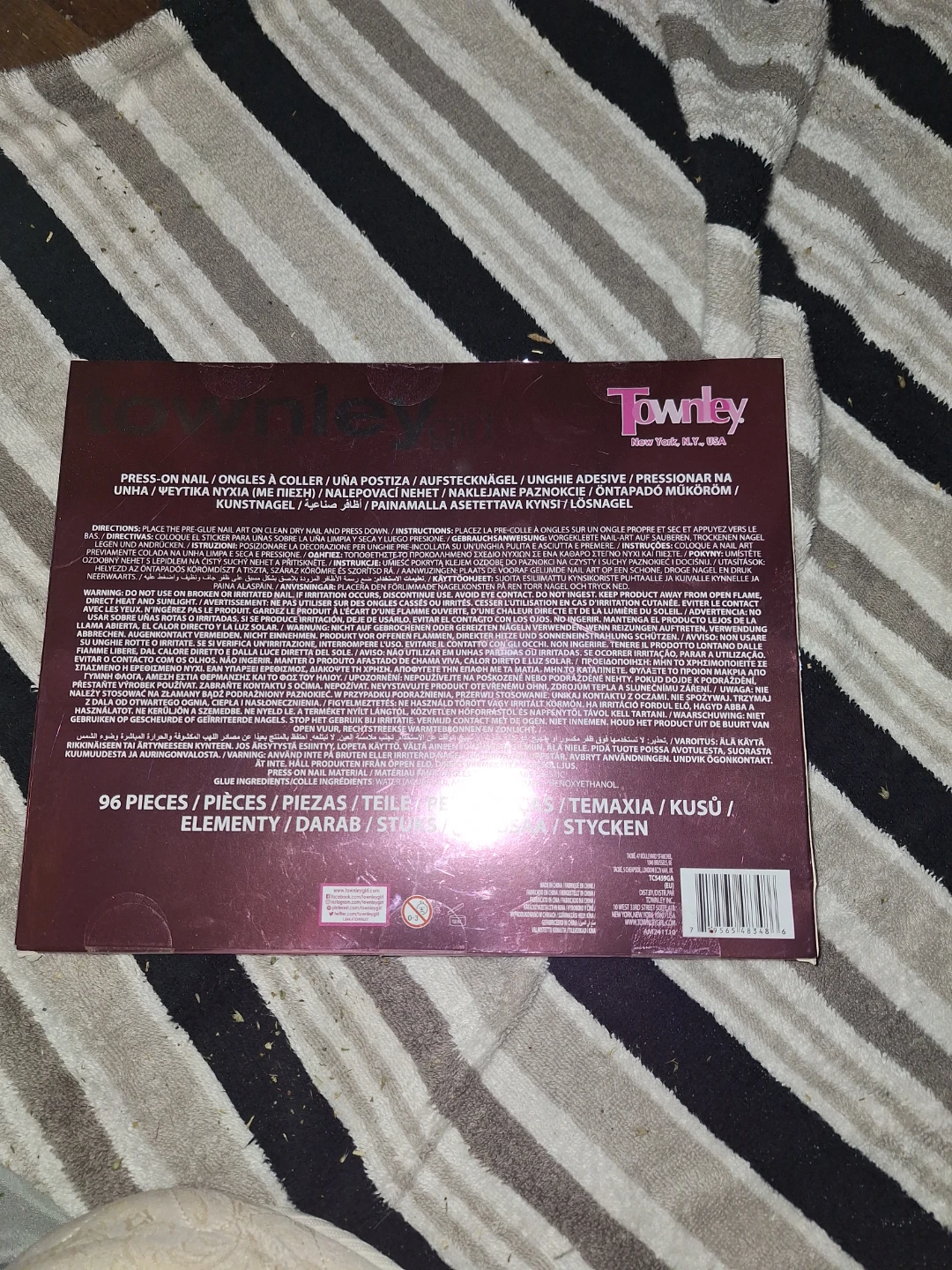 Townley Girl Glitter & Glam Press On Nails - 96 Pieces - photo 2