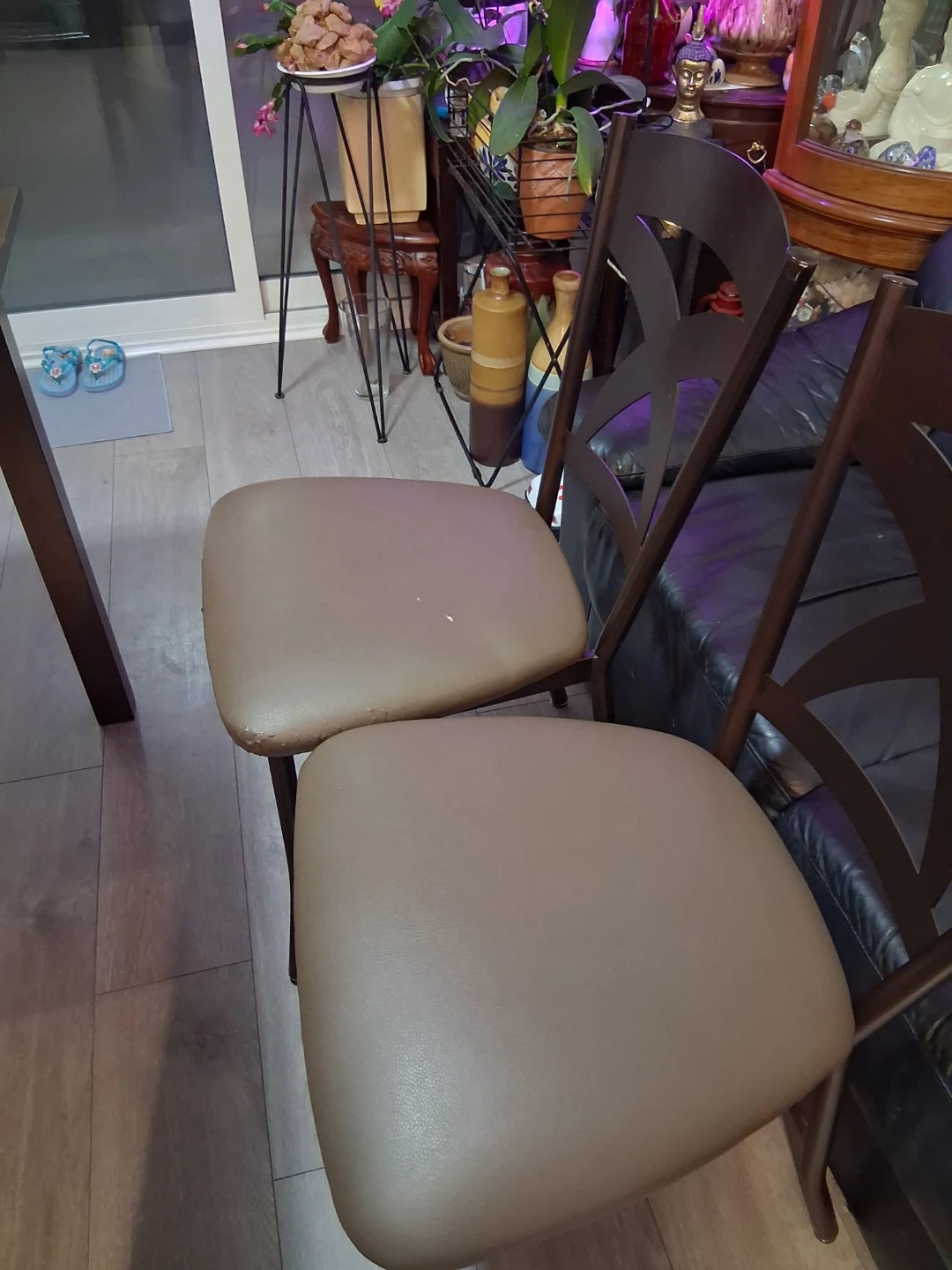 Extendable Wooden Dining Table + 4 Chairs - photo 4