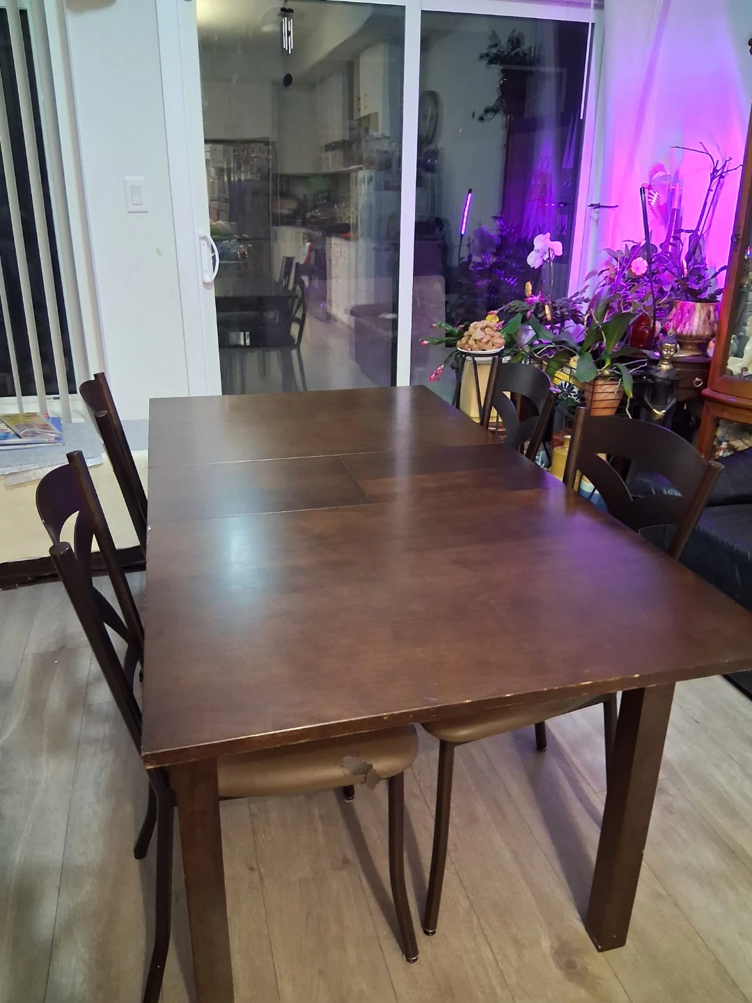 Extendable Wooden Dining Table + 4 Chairs - photo 5