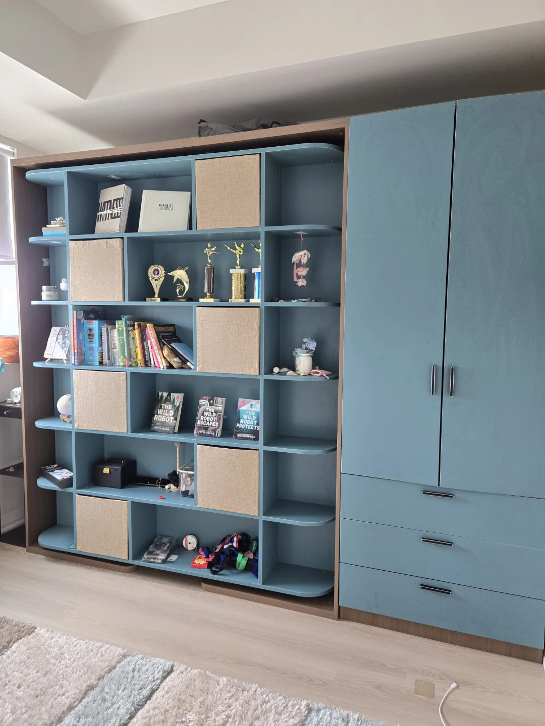 Blue Bookshelf, Revolving bed and cupboard - photo 2