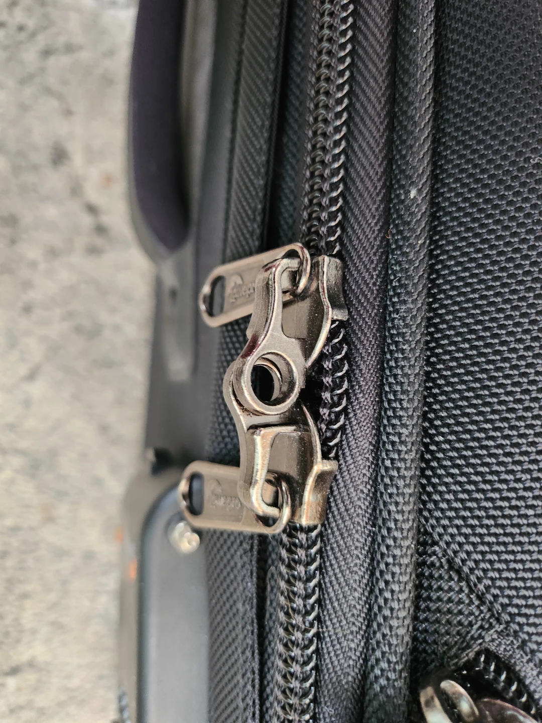 Lowepro Camera Roller Bag - photo 3