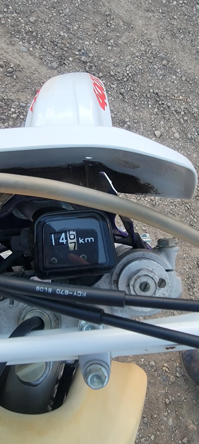 Honda XR400R Dirt Bike - photo 5