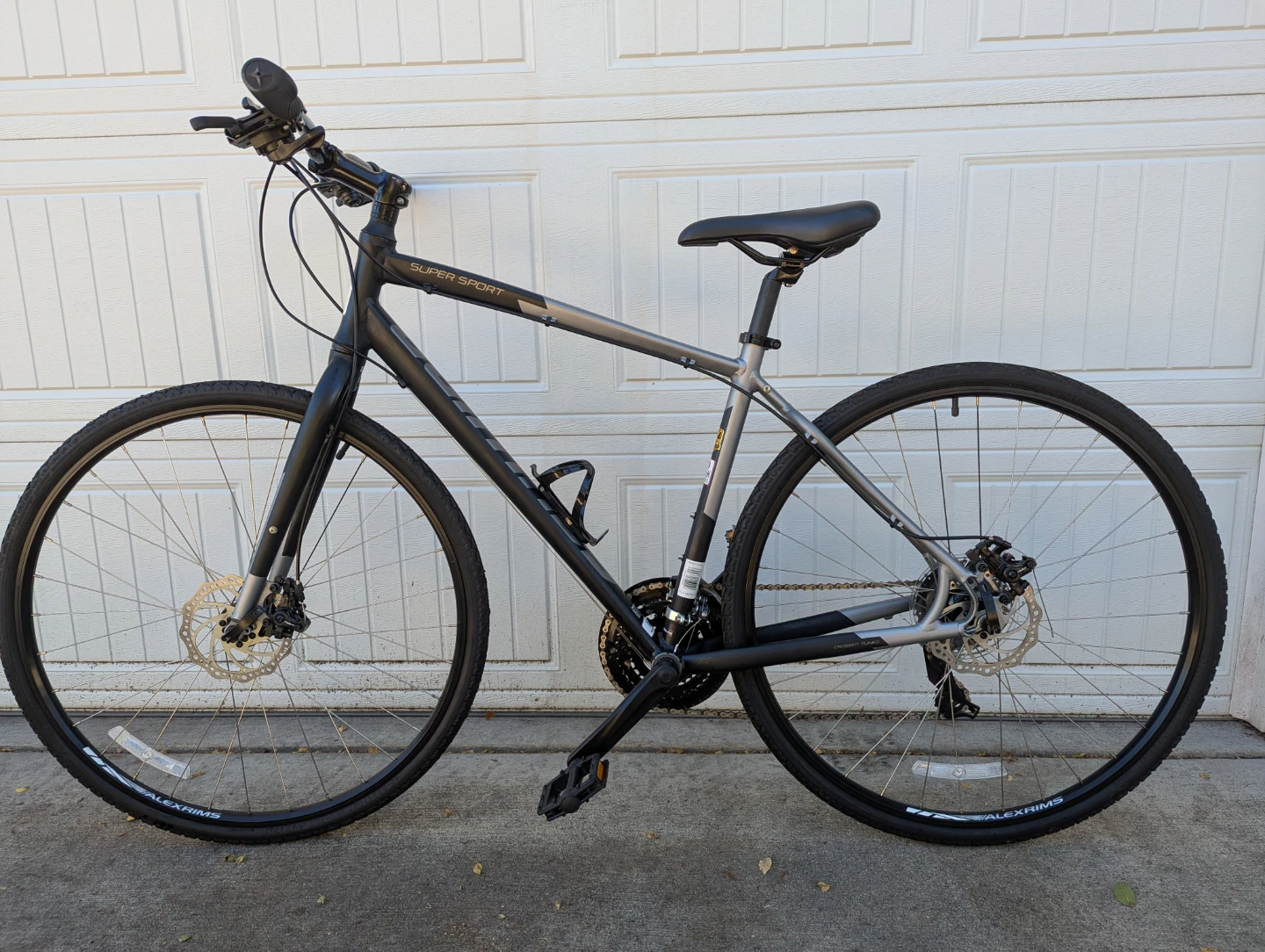 Schwinn Super Sport Hybrid Bike - Medium 18" aluminum frame - photo 2