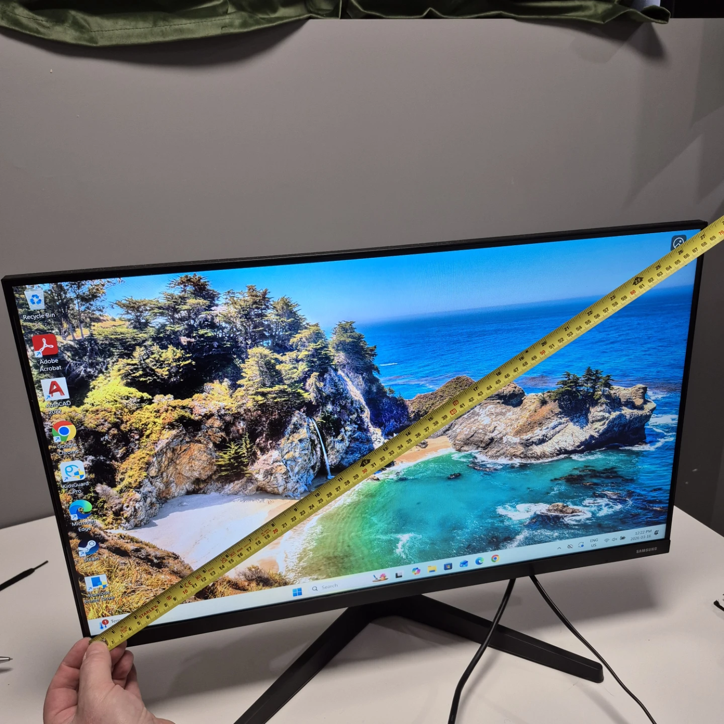 Samsung 27inch computer monitor with HDMI cable - photo 2