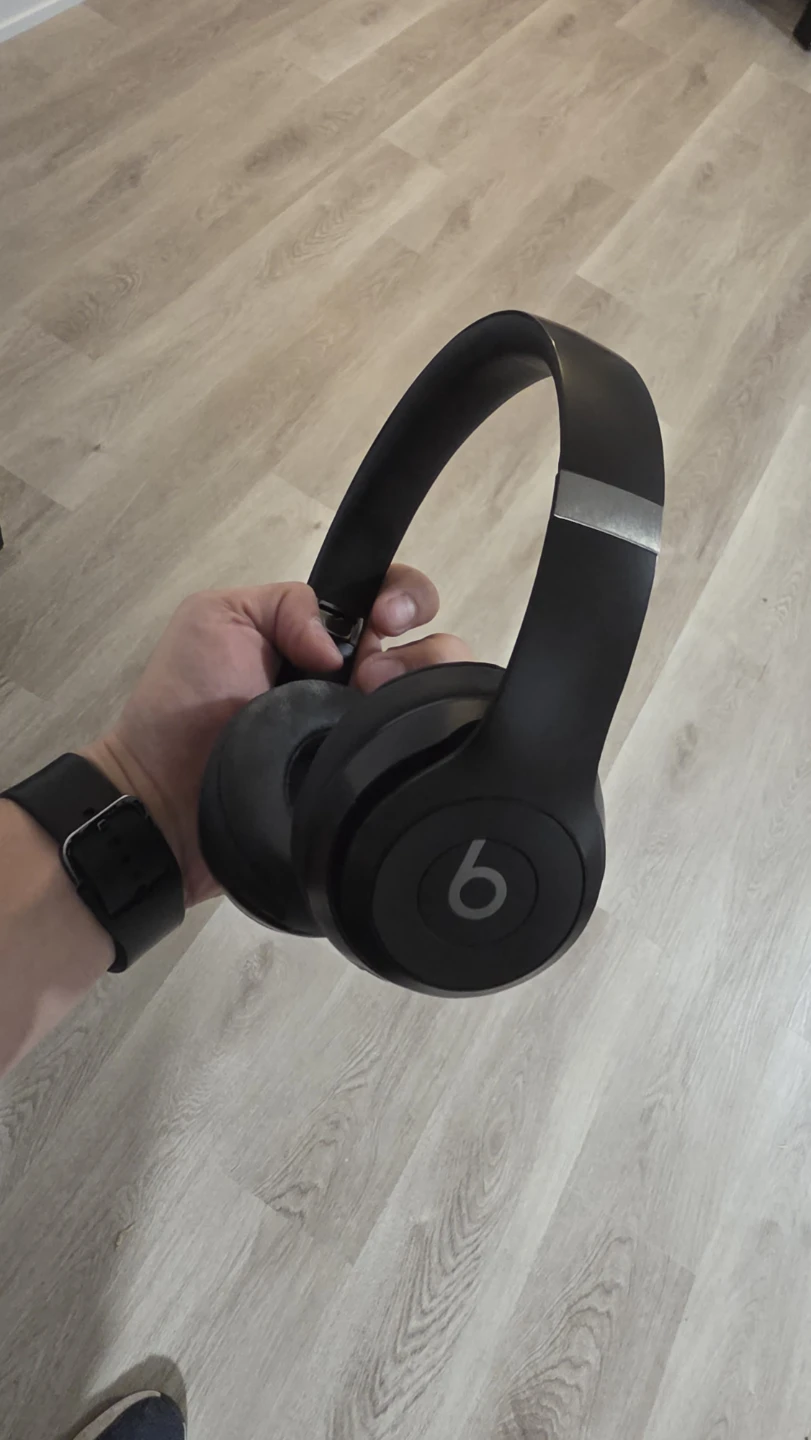 Beats Solo 3 Wireless Headphones - photo 2
