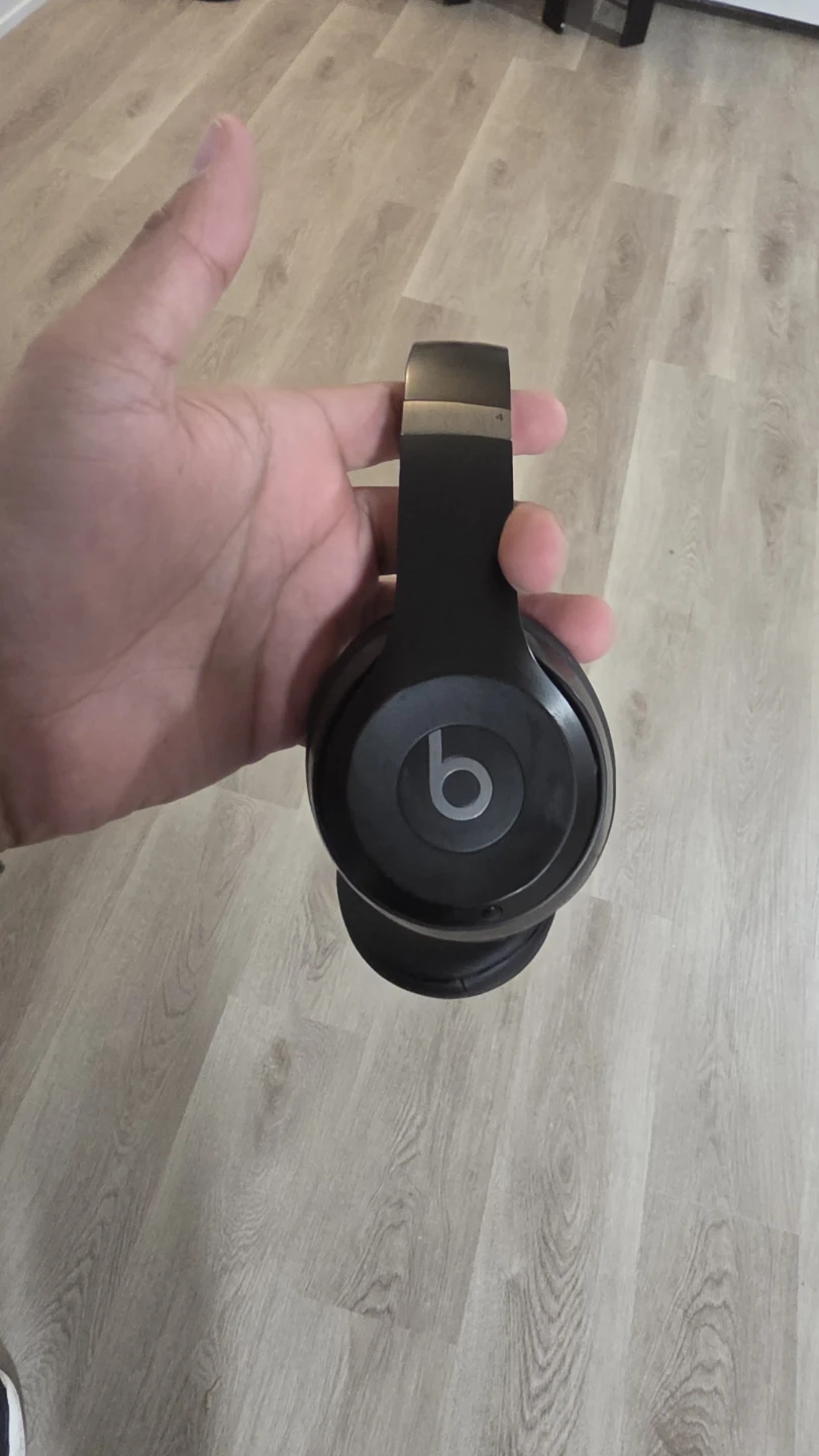 Beats Solo 3 Wireless Headphones - photo 3