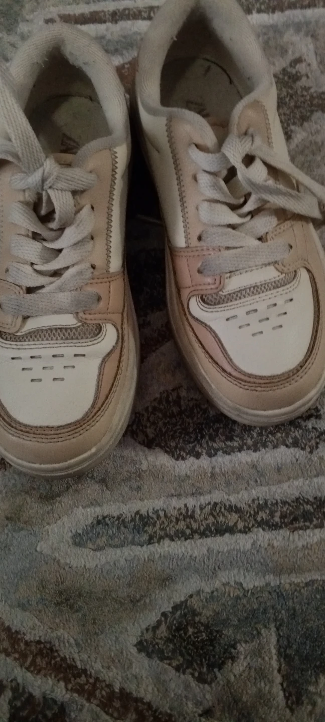 Zara Kids White and Tan Sneakers Size 31 - photo 2