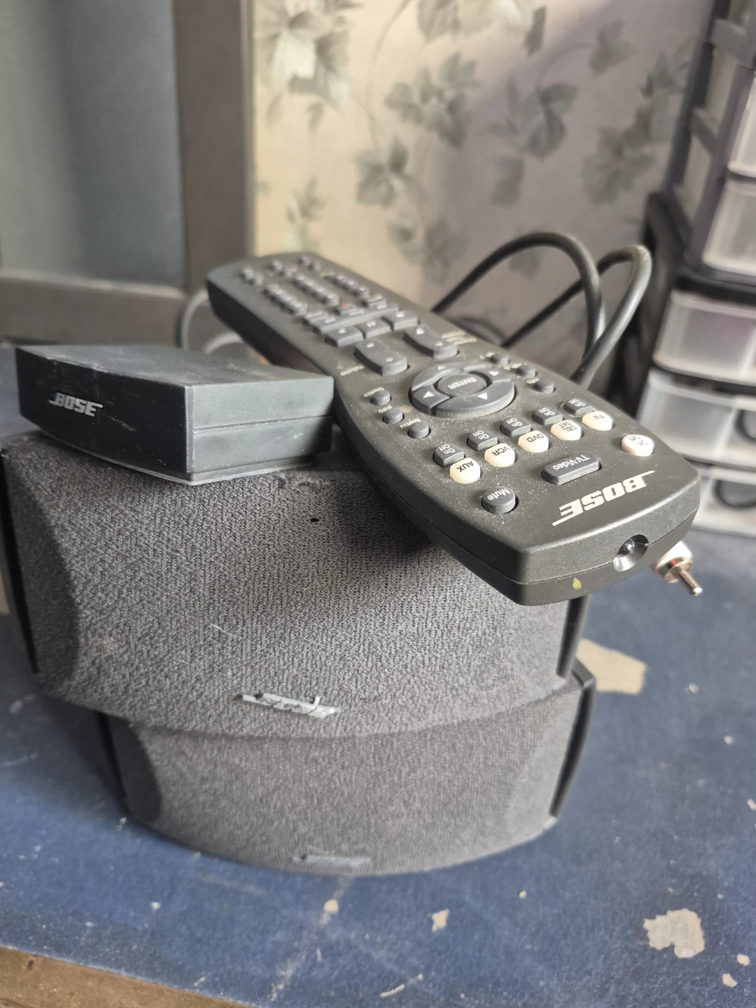 Bose Acoustimass 300 Subwoofer with Remote - photo 2