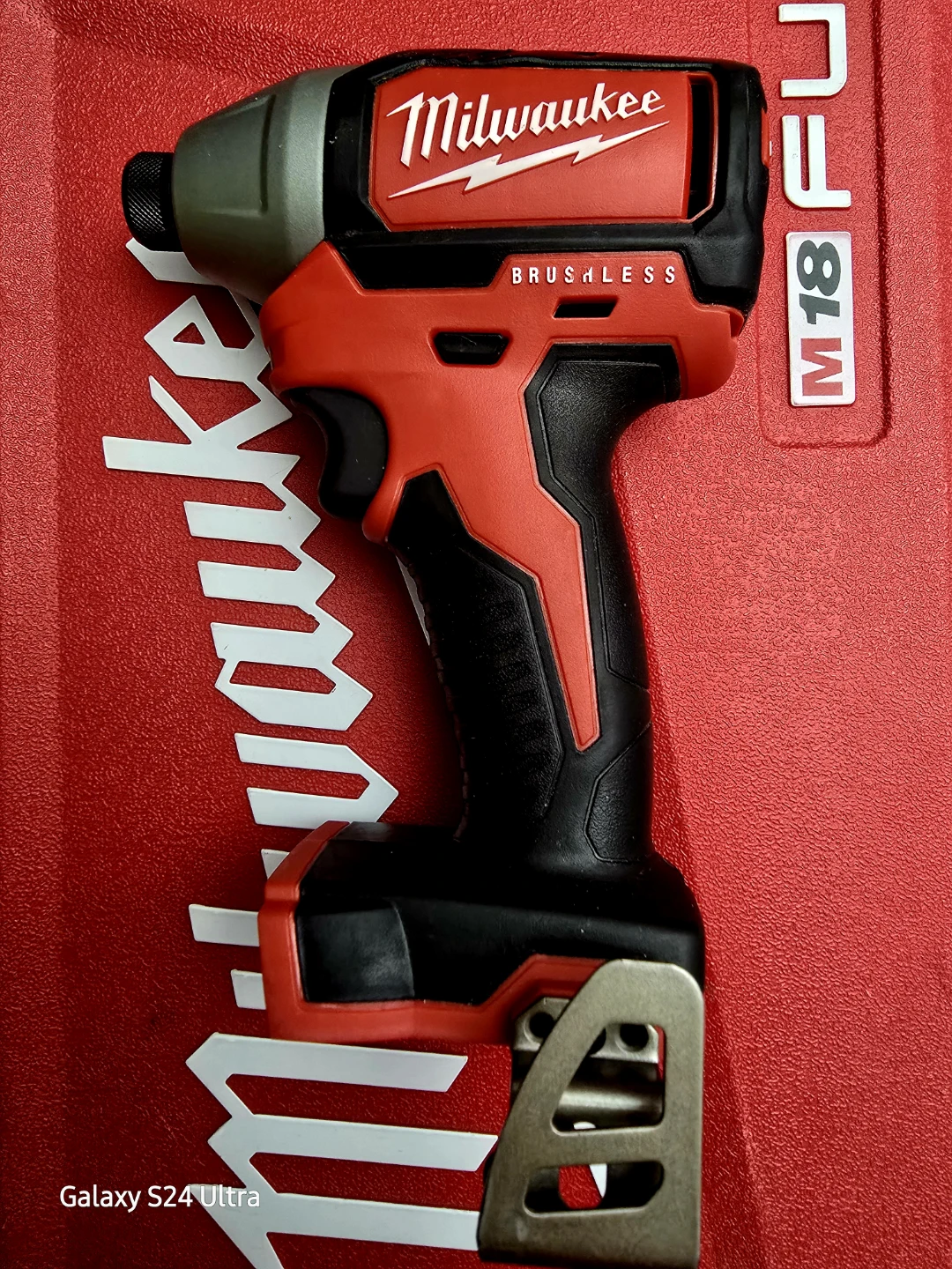 Milwaukee 2750-20 M18 1/4" HEX Compact Brushless Impact Driver - photo 2