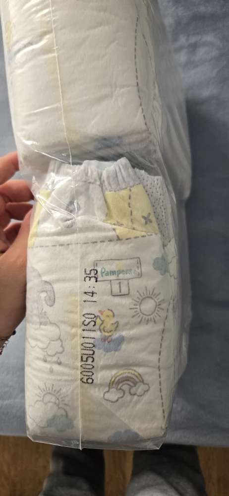 Lot of Pampers diapers size 1