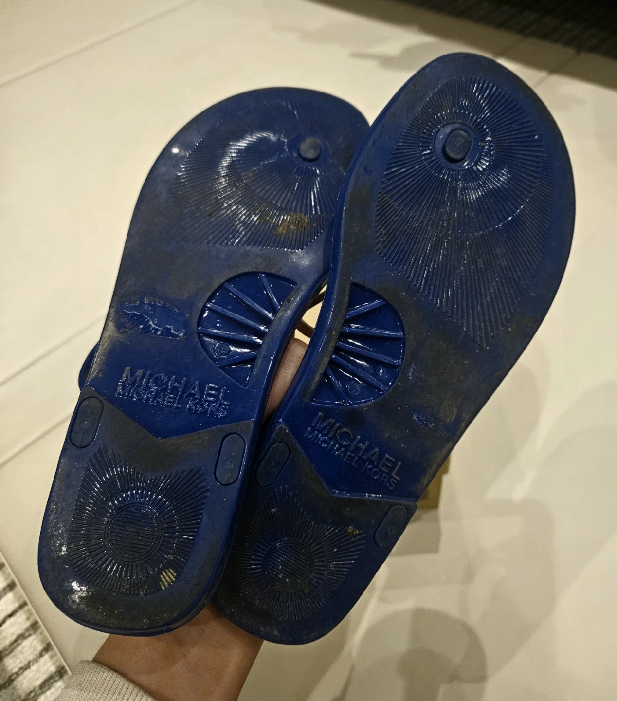 Michael Kors MK Jelly Sandals Royal Blue Size 7M - photo 4